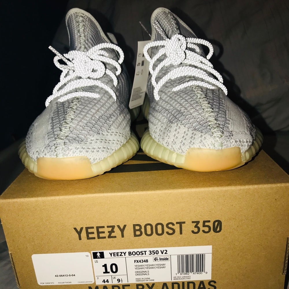 Adidas YEEZY BOOST 350 V2 YESHAY